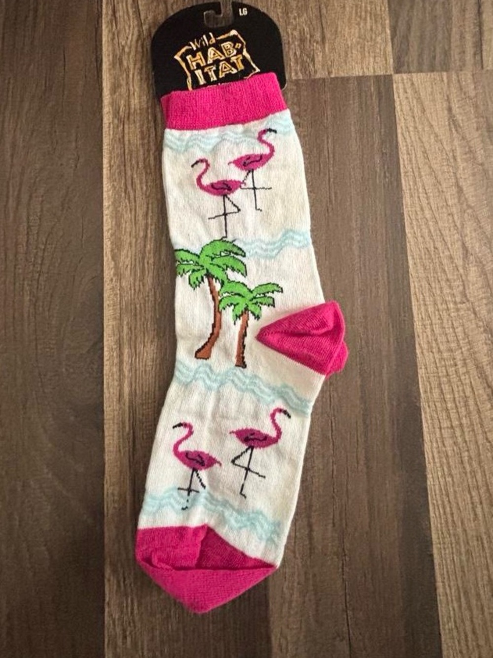 NWT Wild Habitat socks with pink flamingos and palm trees